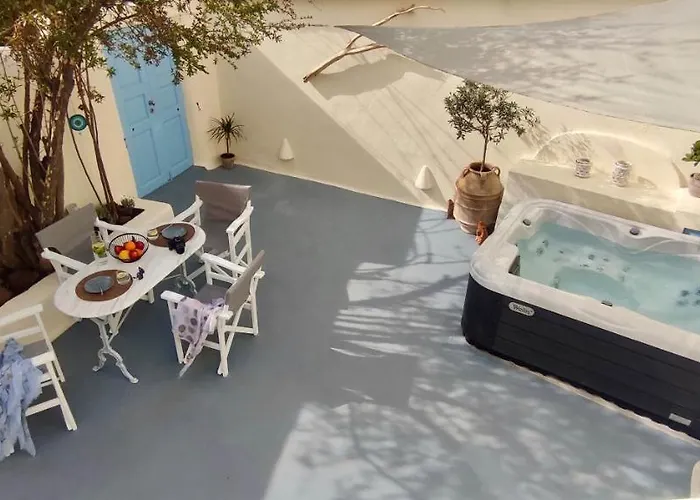 The Cave Complex By A Terre Cave * イア