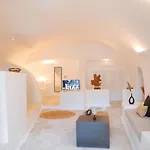 The Cave Complex By A Terre Cave Вилла Ия