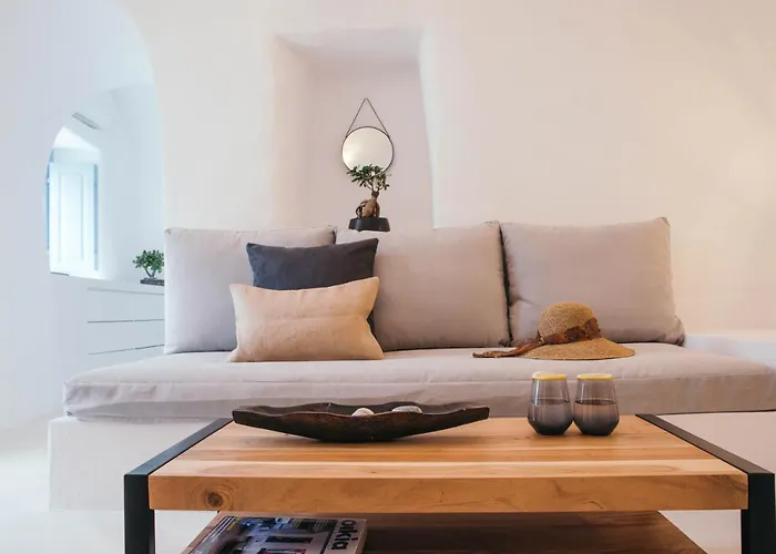 The Cave Complex By A Terre Cave 이아