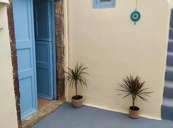 The Cave Complex By A Terre Cave 이아